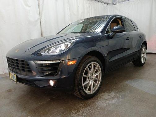 2016 Porsche Macan S