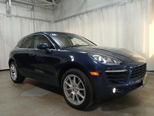 2016 Porsche Macan S