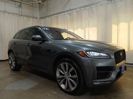 2018 Jaguar F-PACE 25t R-Sport