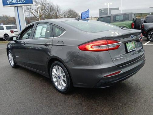 2019 Ford Fusion Hybrid SE