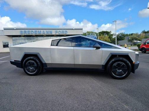 2024 Tesla Cybertruck Base