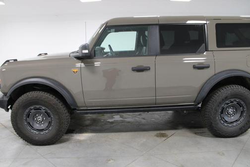 Marsh Gray 2025 Ford Bronco Badlands