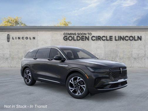 Infinite Black Metallic Clearcoat 2026 Lincoln Nautilus Premiere