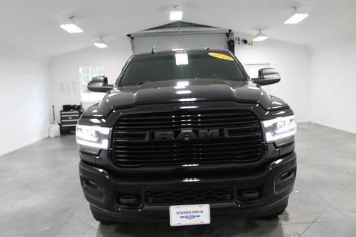Diamond Black Crystal Pearlcoat 2019 RAM 2500 Laramie Crew Cab 4x4 6'4' Box