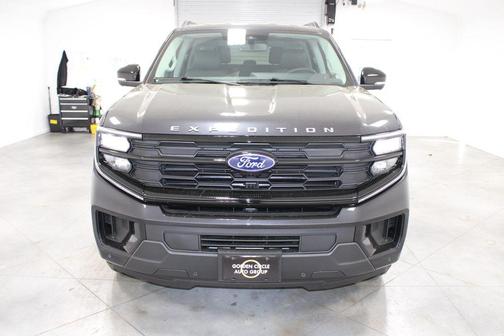 Dark Matter Gray Metallic 2026 Ford Expedition Max Active 4x4