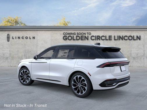 White Platinum Metallic Tri-Coat 2026 Lincoln Nautilus Reserve