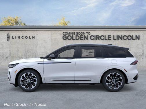 White Platinum Metallic Tri-Coat 2026 Lincoln Nautilus Reserve