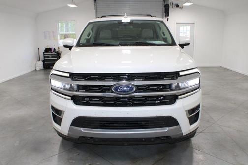 Star White Metallic Tri-Coat 2024 Ford Expedition Max Limited