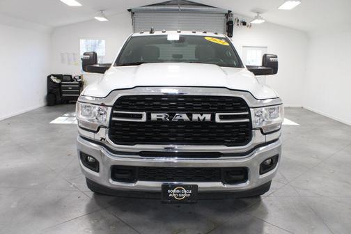 2024 RAM 3500 Big Horn Crew Cab 4x4 8' Box