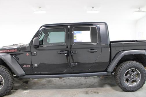 Black Clearcoat 2022 Jeep Gladiator Rubicon
