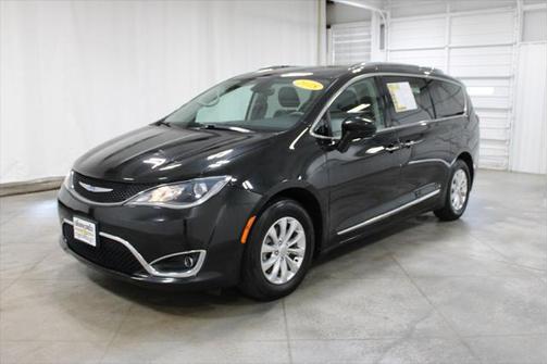 2018 Chrysler Pacifica Touring-L