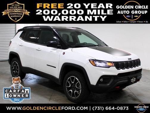 Bright White Clearcoat 2025 Jeep Compass Trailhawk