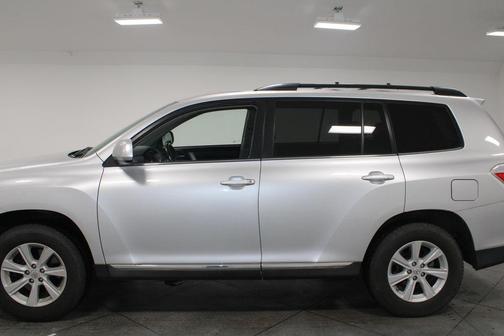 2012 Toyota Highlander SE
