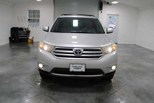 2012 Toyota Highlander SE
