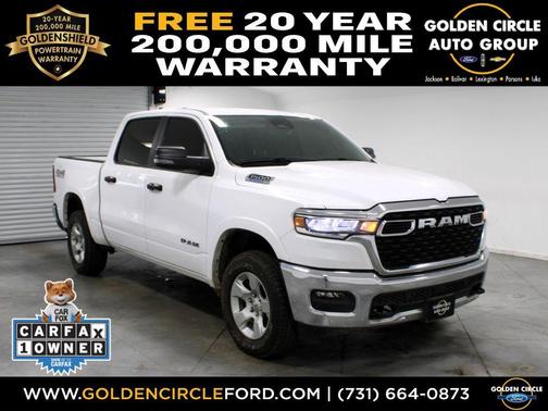 Bright White Clearcoat 2025 RAM 1500 Big Horn/Lone Star