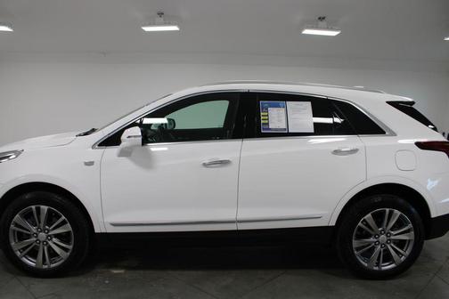 Crystal White Tricoat 2024 Cadillac XT5 Premium Luxury