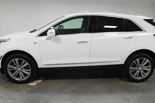 Crystal White Tricoat 2024 Cadillac XT5 Premium Luxury