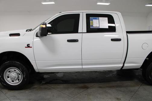 2024 RAM 2500 Tradesman Crew Cab 4x4 6'4' Box