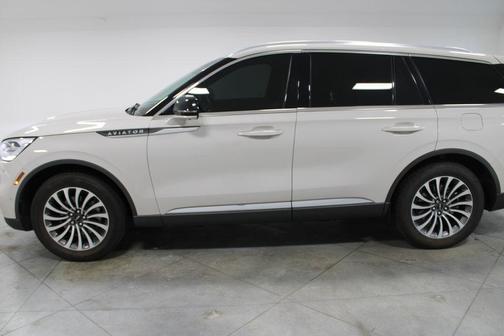 Ceramic Pearl Metallic Tri-Coat 2022 Lincoln Aviator Reserve AWD