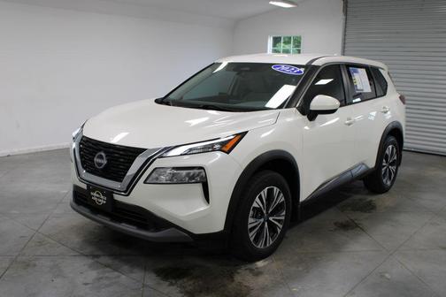 Pearl White Tricoat 2023 Nissan Rogue SV