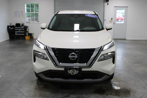 Pearl White Tricoat 2023 Nissan Rogue SV