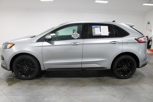 2022 Ford Edge ST Line