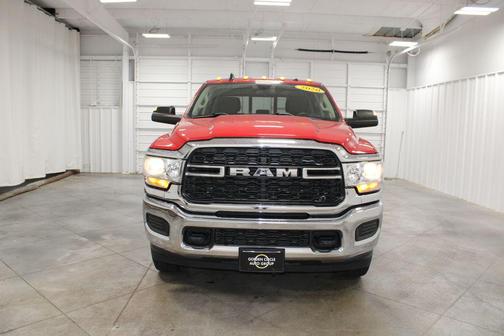 2020 RAM 2500 Tradesman Crew Cab 4X4 6'4' Box