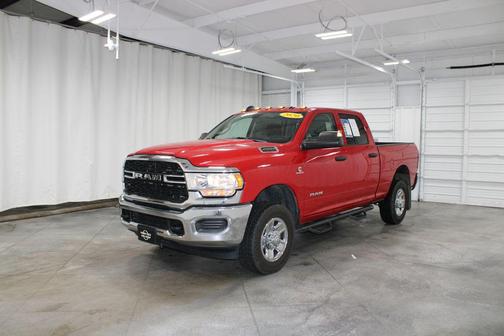 2020 RAM 2500 Tradesman Crew Cab 4X4 6'4' Box
