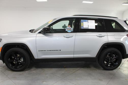 2023 Jeep Grand Cherokee Altitude