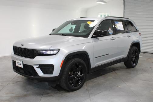 2023 Jeep Grand Cherokee Altitude