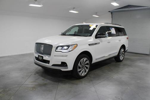 2023 Lincoln Navigator Reserve