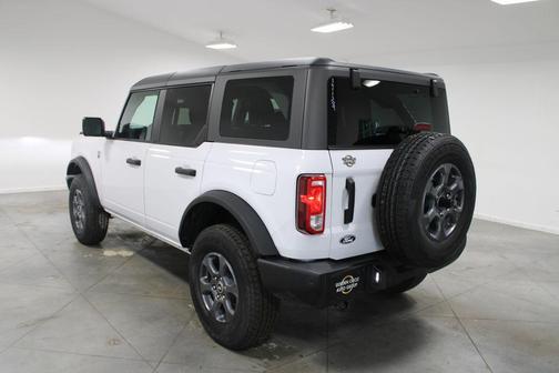 Oxford White 2026 Ford Bronco Big Bend