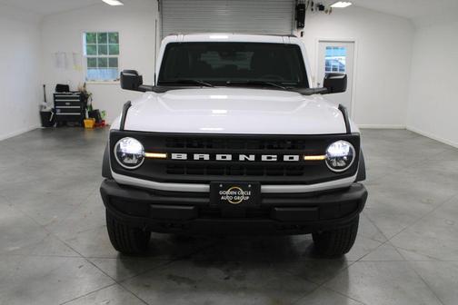 Oxford White 2026 Ford Bronco Big Bend