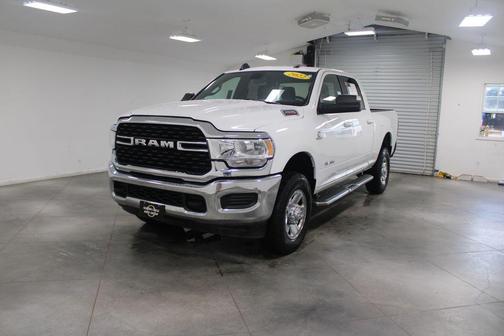 2022 RAM 2500 Big Horn Crew Cab 4x4 6'4' Box