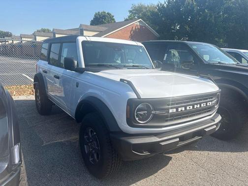 Oxford White 2026 Ford Bronco Big Bend