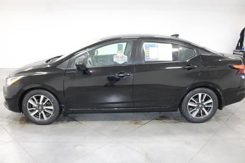 2022 Nissan Versa 1.6 SV