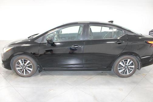 2022 Nissan Versa 1.6 SV