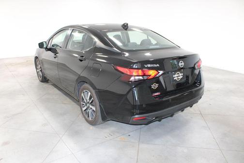 2022 Nissan Versa 1.6 SV