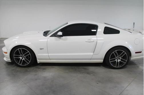 2008 Ford Mustang GT Deluxe