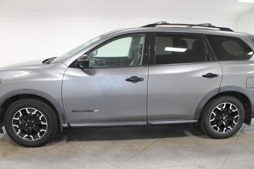 2020 Nissan Pathfinder SV 2WD