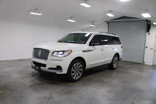2023 Lincoln Navigator Reserve