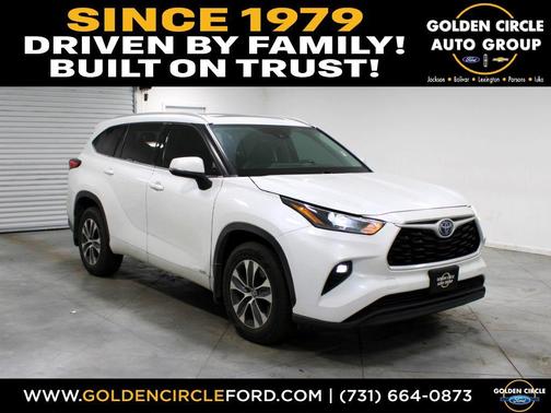 2022 Toyota Highlander Hybrid XLE