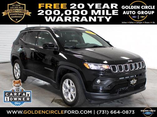 Diamond Black Crystal Pearlcoat 2025 Jeep Compass Latitude