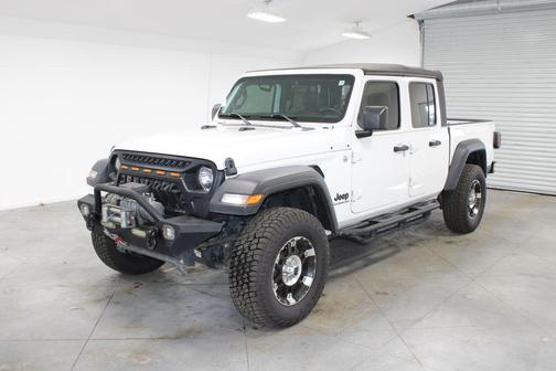 2021 Jeep Gladiator Sport