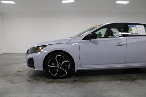 2024 Nissan Altima SR FWD