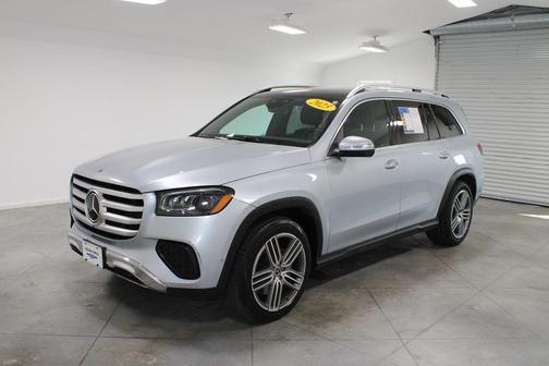 2025 Mercedes-Benz GLS 450 4MATIC