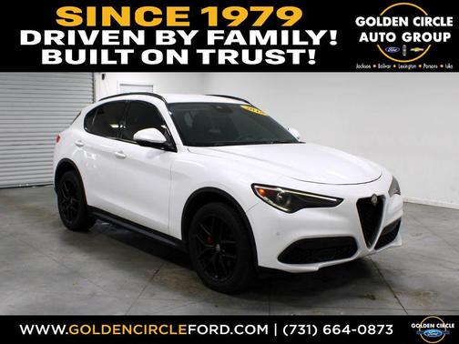 Trofeo White Tri-Coat 2018 Alfa Romeo Stelvio Ti Sport
