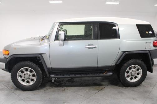 2012 Toyota FJ Cruiser Base