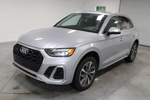 Mythos Black Metallic 2024 Audi Q5 45 S line Premium Plus