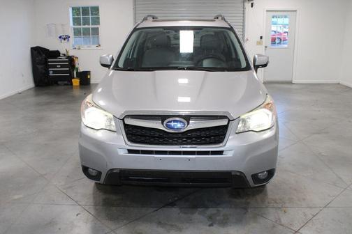 Ice Silver Metallic 2016 Subaru Forester 2.5i Touring